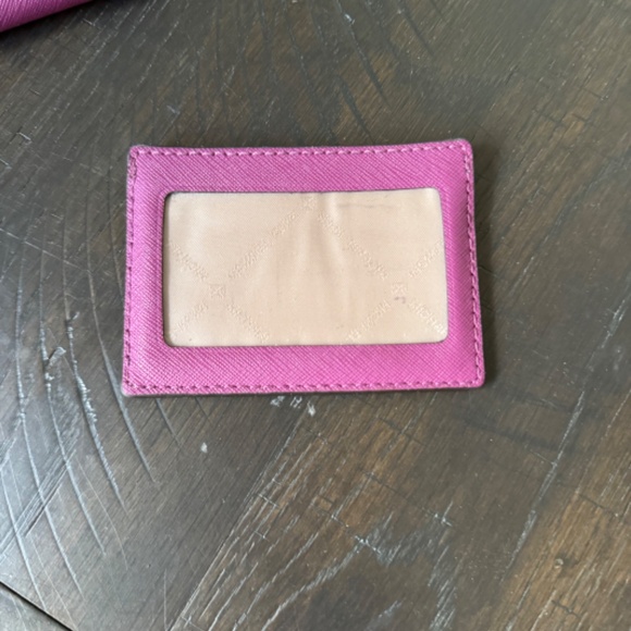 Michael Kors Wallet with removable CC holder - Picture 3 of 6